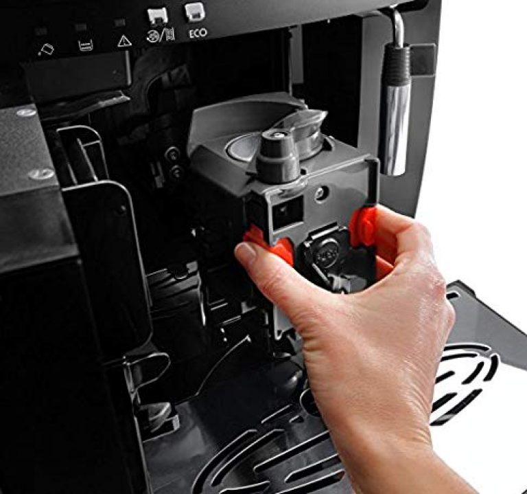 DE´LONGHI Magnifica ESAM 04.110 B - Produktbild 4
