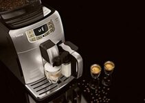 SAECO Intelia Deluxe HD8906/01