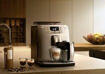 SAECO Intelia Deluxe HD8906/01